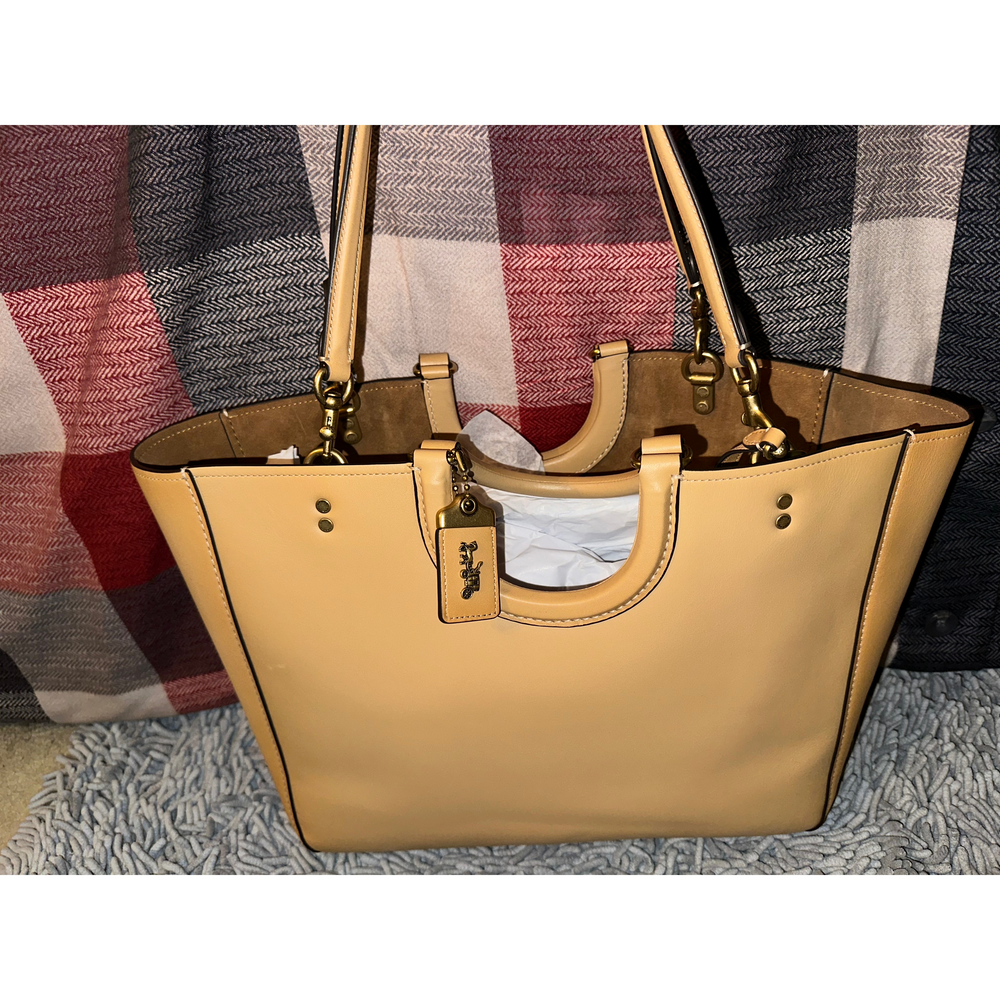 Coach Tan Leather Tote Bag - Picture 4 of 9